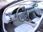 中古車オークション ベンツC200 内装